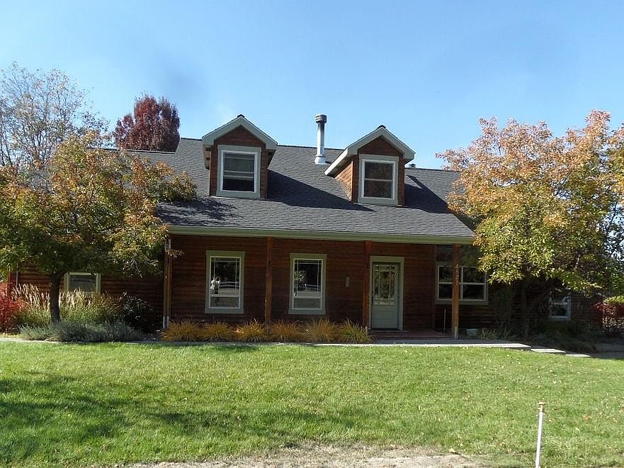 1st image of 4821 Pine Cone Dr