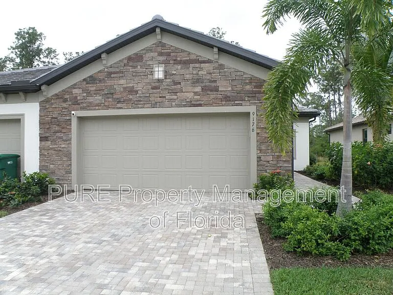 9176 Glenforest Dr — Photo 1