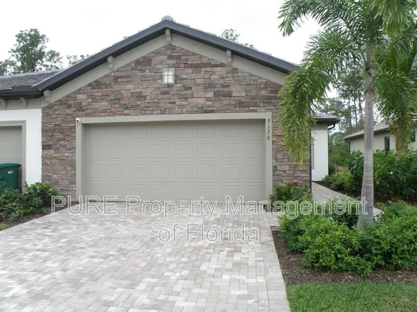 9176 Glenforest Dr, Naples, FL 34120