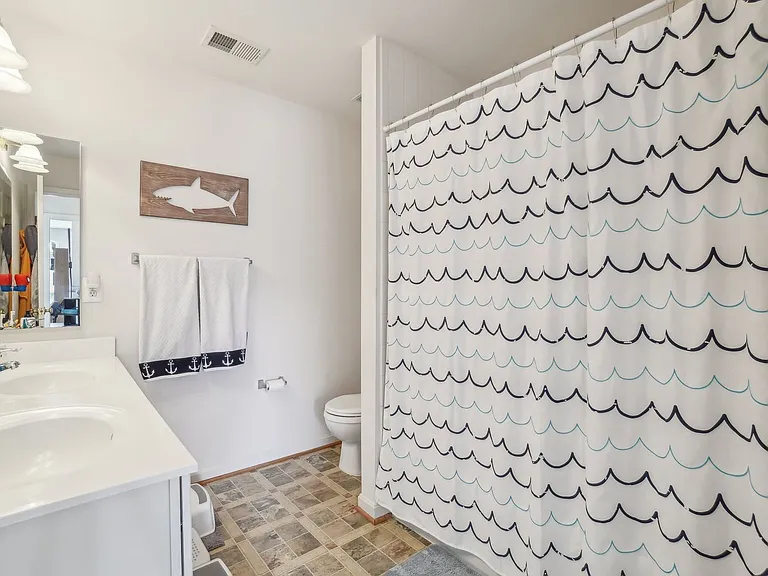 18119 Camdenhurst Dr — Photo 20