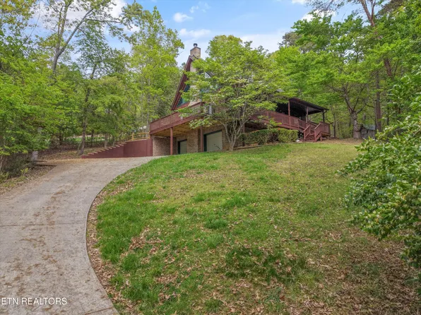 1534 Cherry Brook Dr, Dandridge, TN 37725