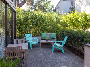212 Sand Hill Ci Cir, Menlo Park, CA 94025