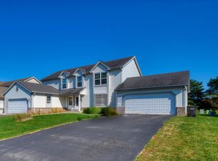 305 N 8th St, Waterford, WI 53185