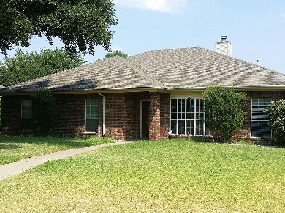 1st image of 1517 Cherbourg Dr