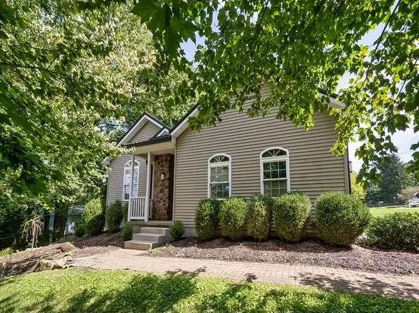 936 Martin Ave, Sharpsville, PA 16150