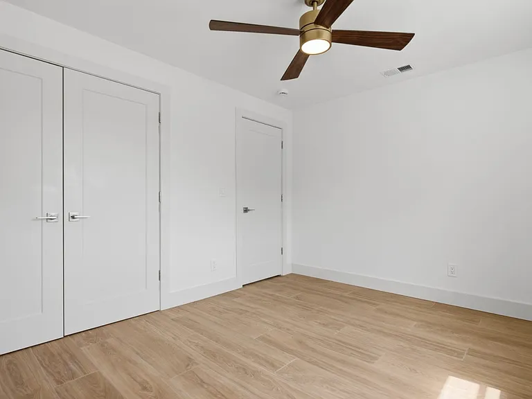 1760 Georgia Ave NE — Photo 15