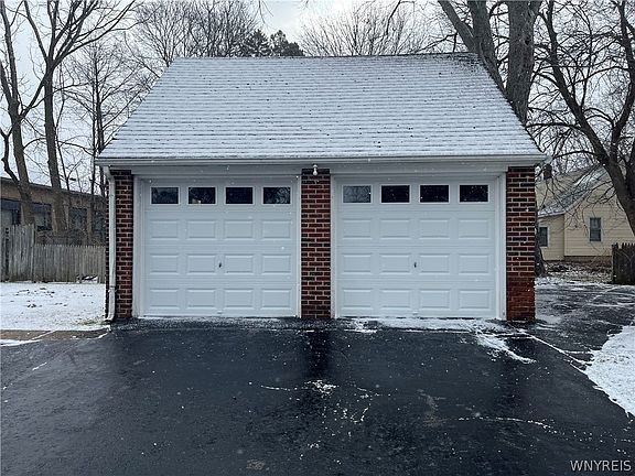 4th image of 36 Woodrow Rd