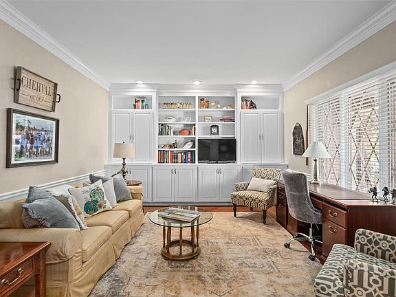 5th image of 1260 Glenvista Pl