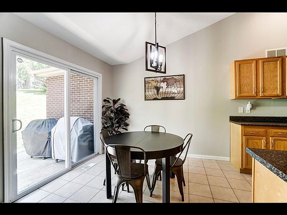 4th image of 4490 Logsdons Meadow Dr