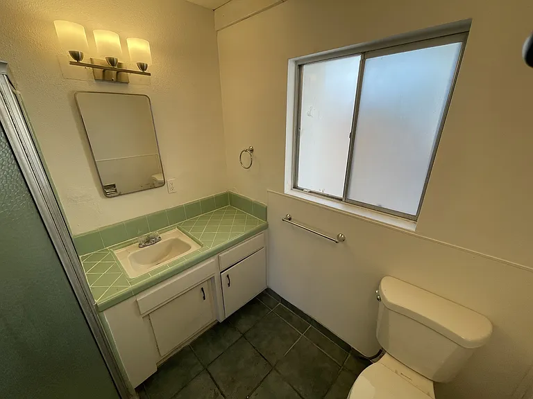 508 Desert View Dr — Photo 29