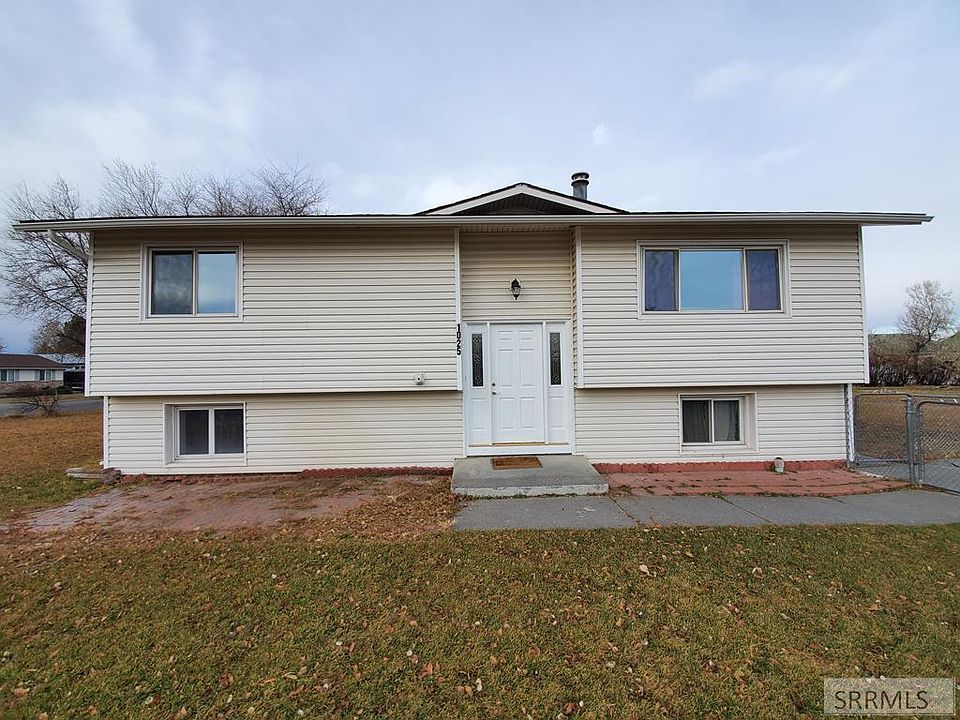 1st image of 1025 N Stevens Dr