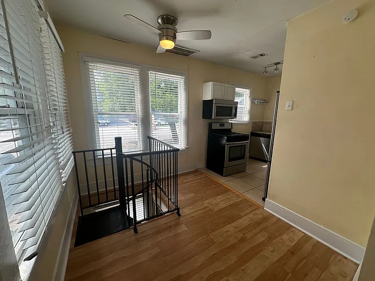 1803 Nueces St — Photo 28