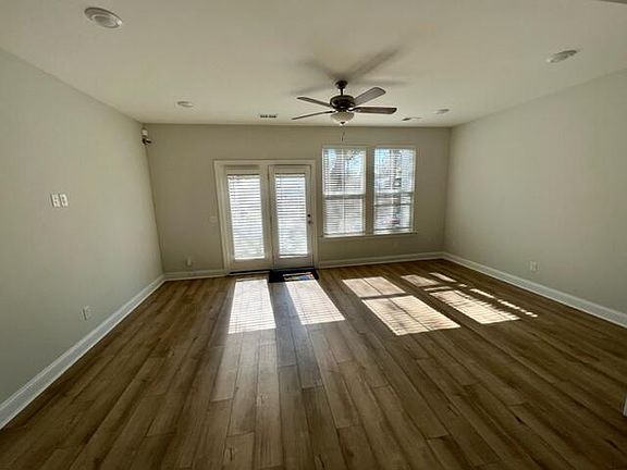 2nd image of 1217 Tice Ln