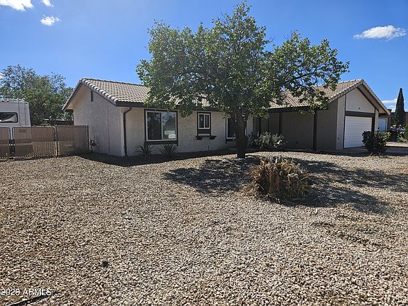 4th image of 1208 E Klassen Court