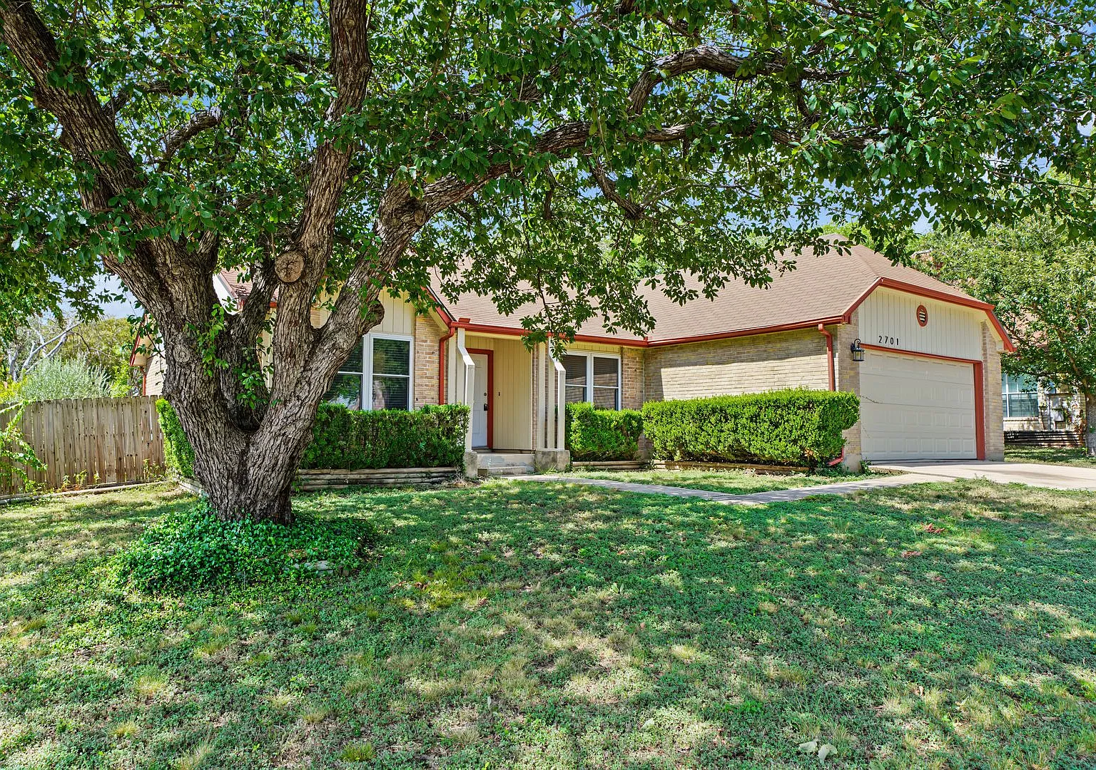 Fully Remodeled Single-Story Home in Schertz - Realtor Commission: $500 — Photo 3