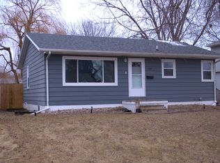 1919 7th St, Nevada, IA 50201