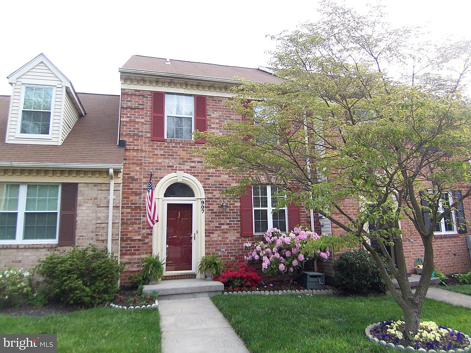 1st image of 907 Chesney Ln