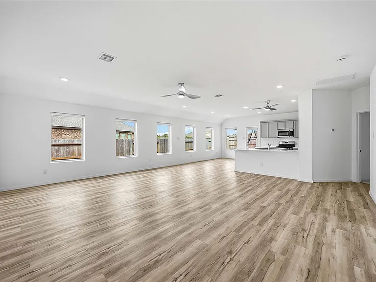 4907 Gentle Creek Ct — Photo 6