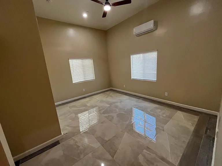 2739 Eltinge Dr — Photo 41