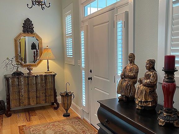 5th image of 108 Landover Park