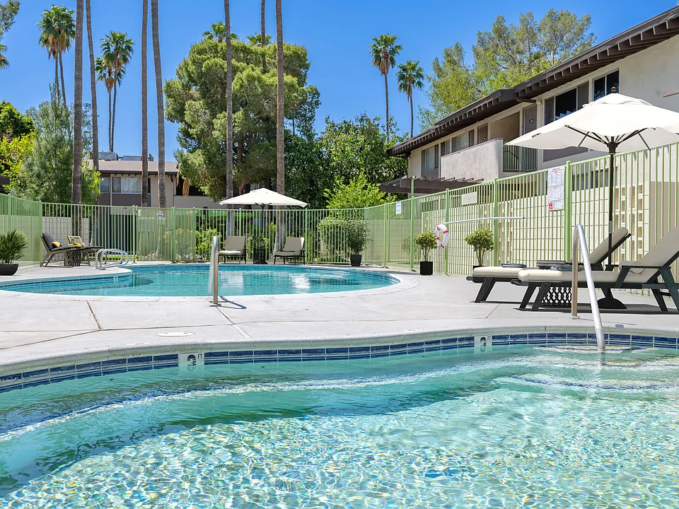 Tahquitz Court