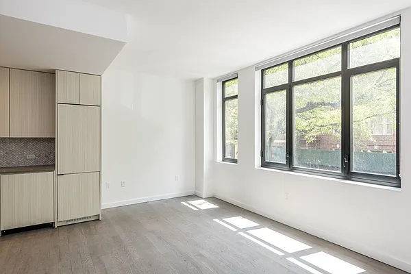 Rented by Nooklyn NYC LLC | media 88