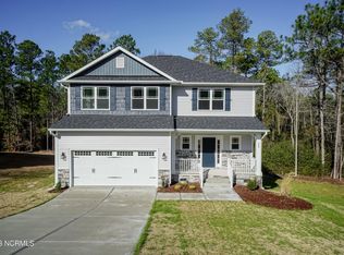 719 Greenwich Pl, Richlands, NC 28574