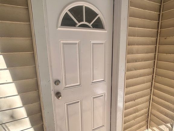 3rd image of 9116 S Greenwood Ave #0