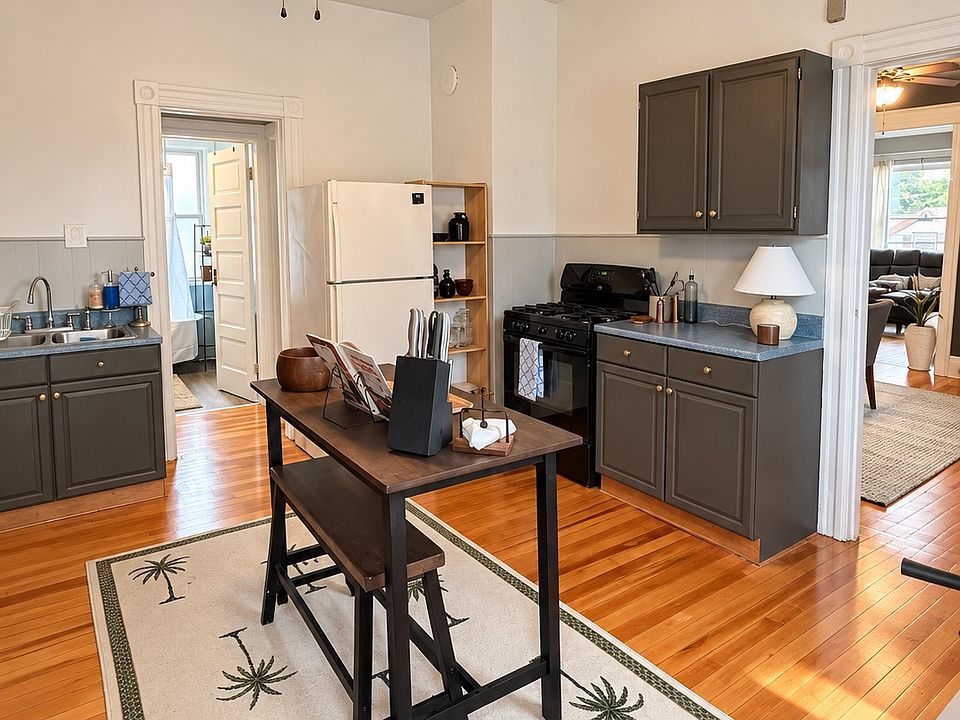 1st image of 72 Riverside Dr #1