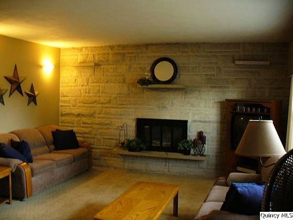 Home for Sale in Quincy, IL $169,500