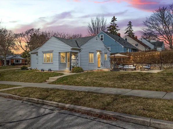 8824 West Locust STREET, Milwaukee, WI 53222