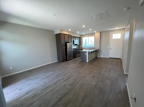 Vista Jardin, 1904 F Ave APT 204, National City, CA 91950