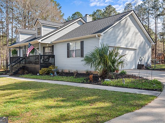 4th image of 466 Grove Pointe Ct