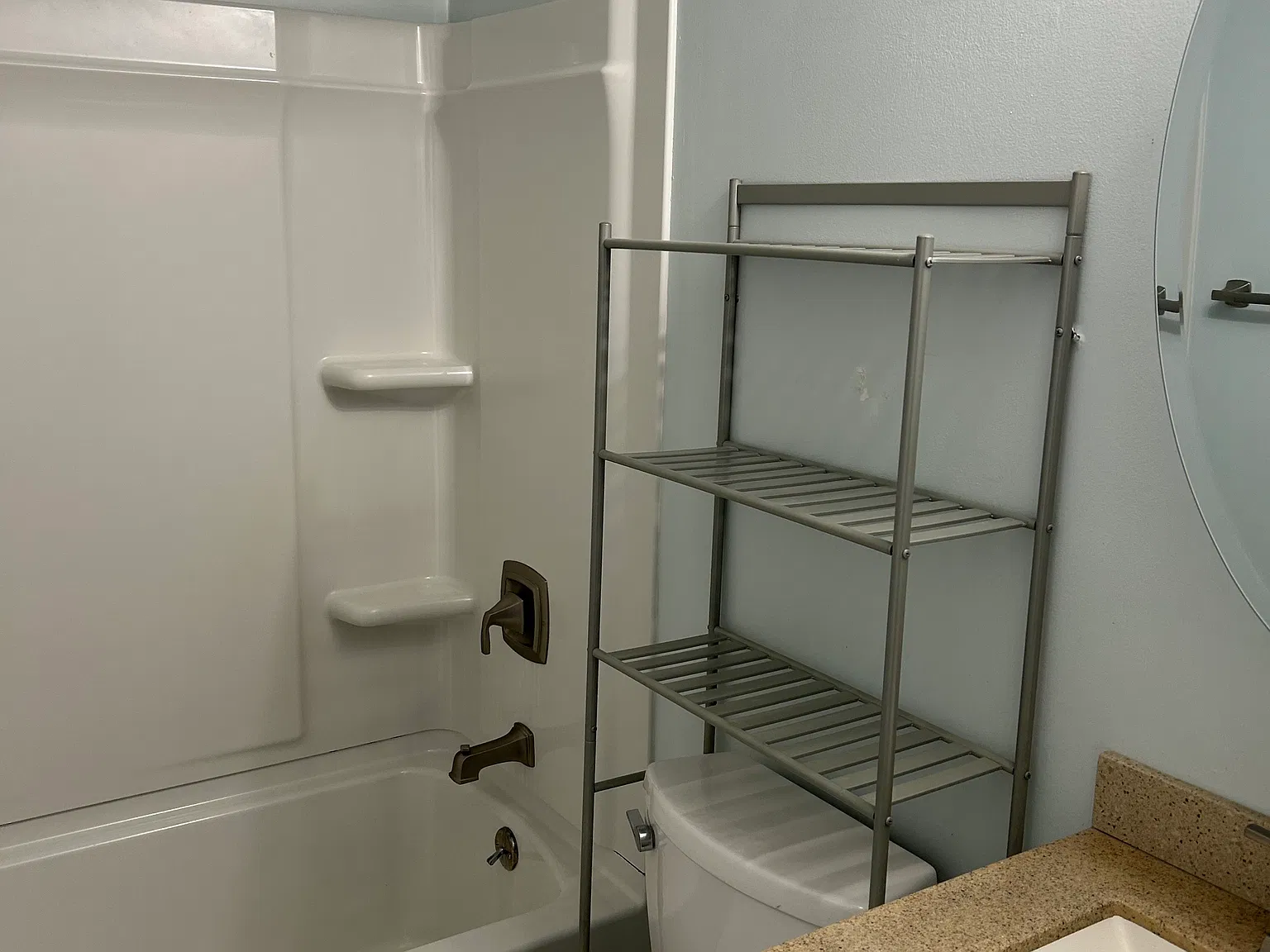 2 bed, 792 sqft, $2,100 — Photo 2