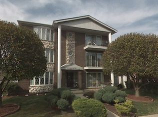 11250 Moraine Dr #2, Palos Hills, IL 60465