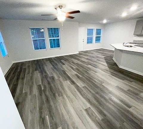 4th image of 135 Westbrook Way