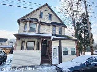 44 Park St APT D, Chicopee, MA 01013