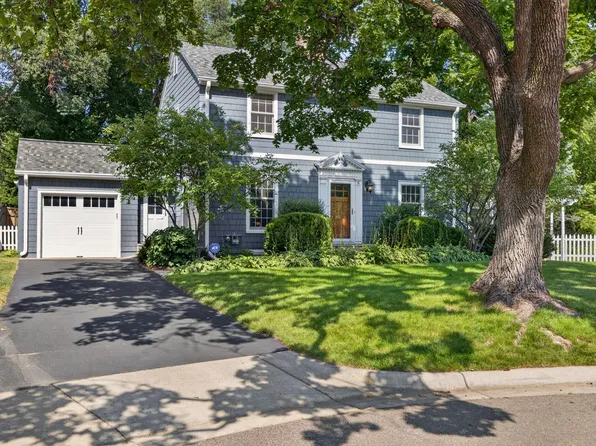 6 Edina Ct, Edina, MN 55424