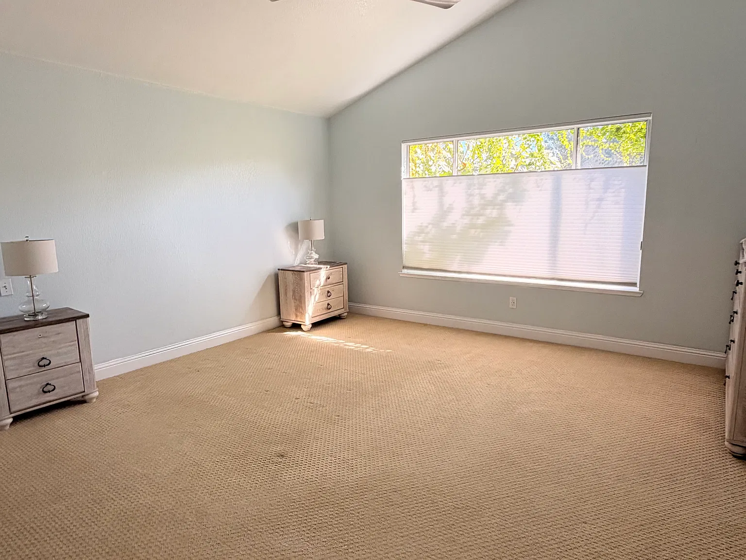 3 bed, 2154 sqft, $3,000 — Photo 4