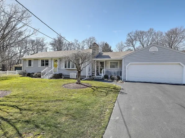 15 Pimental Dr, Seekonk, MA 02771