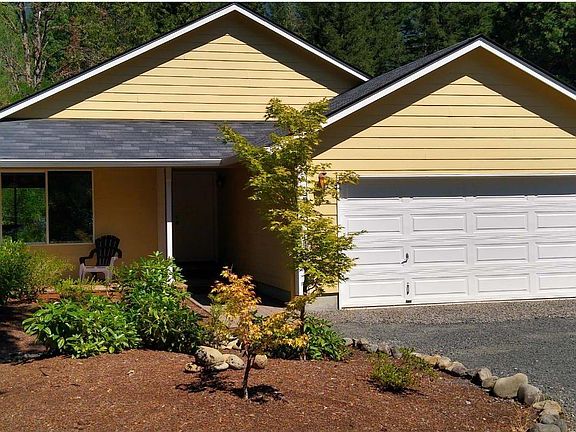 2nd image of 55389 McKenzie River Dr