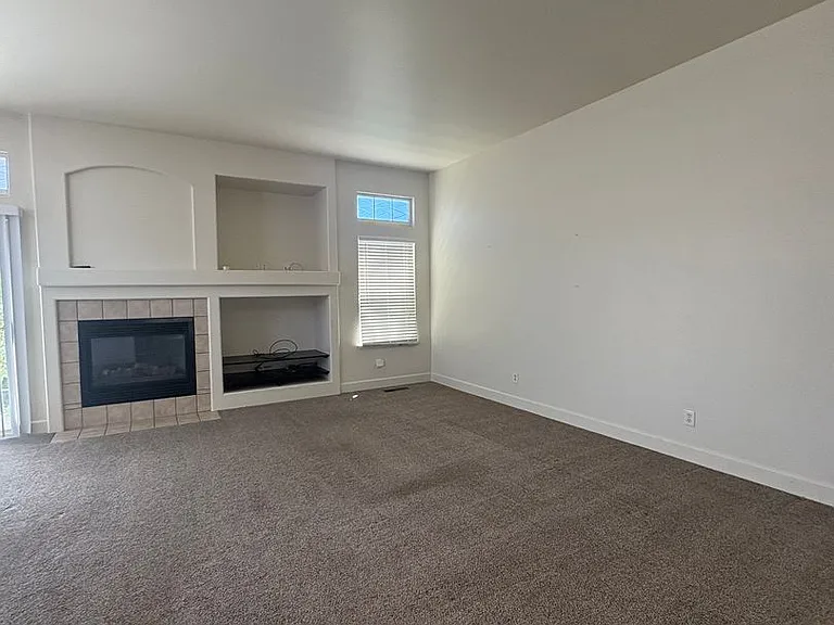 1369 Ridge Point Dr — Photo 11