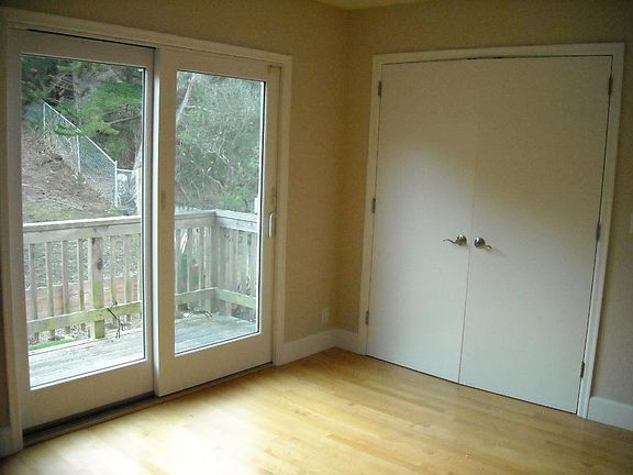 3rd image of 1240 Rainier Ave