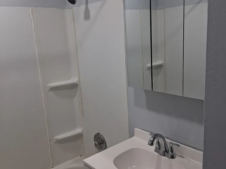 20 Oak St #1 — Photo 9