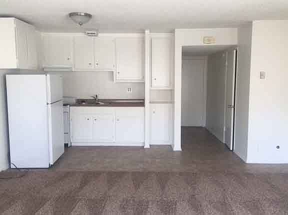 Full kitchen w/stainless steel sink and brand new countertop