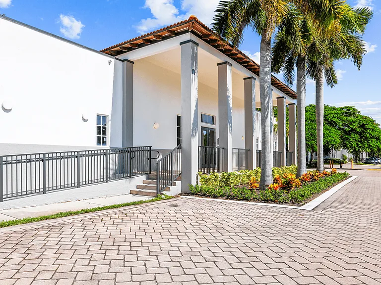 San Marco Villas — Photo 13