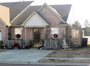 7975 Marsha Woods Dr, Memphis, TN 38125