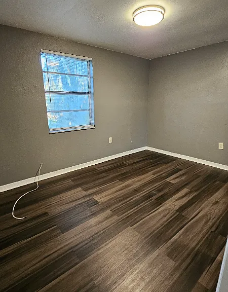 101 Forest St #4 — Photo 7