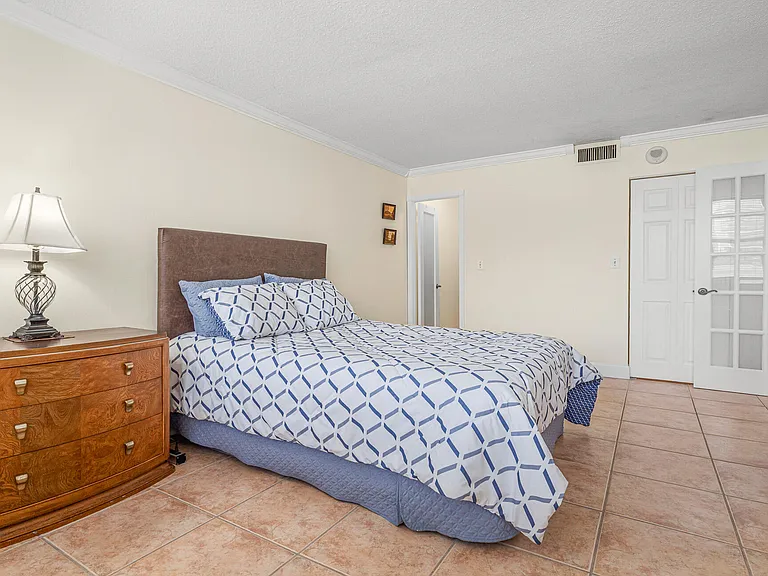 1801 S Ocean Dr #332 — Photo 41