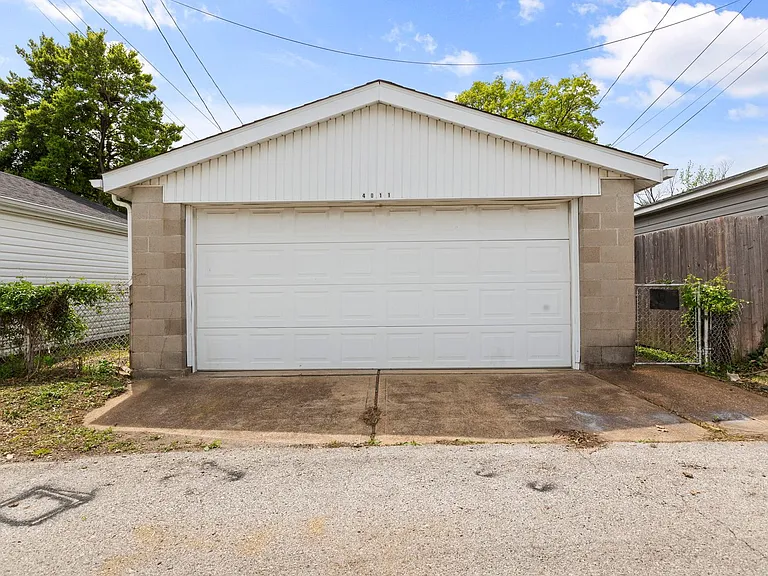 4011 McDonald Ave — Photo 22